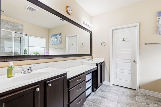 4547 MEADOW GRN, Schertz, TX 78108