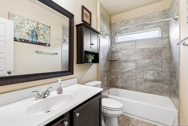 4547 MEADOW GRN, Schertz, TX 78108
