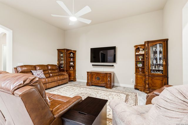 4547 MEADOW GRN, Schertz, TX 78108