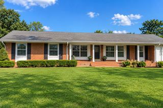2363 Gale Ln, Chattanooga, TN 37421