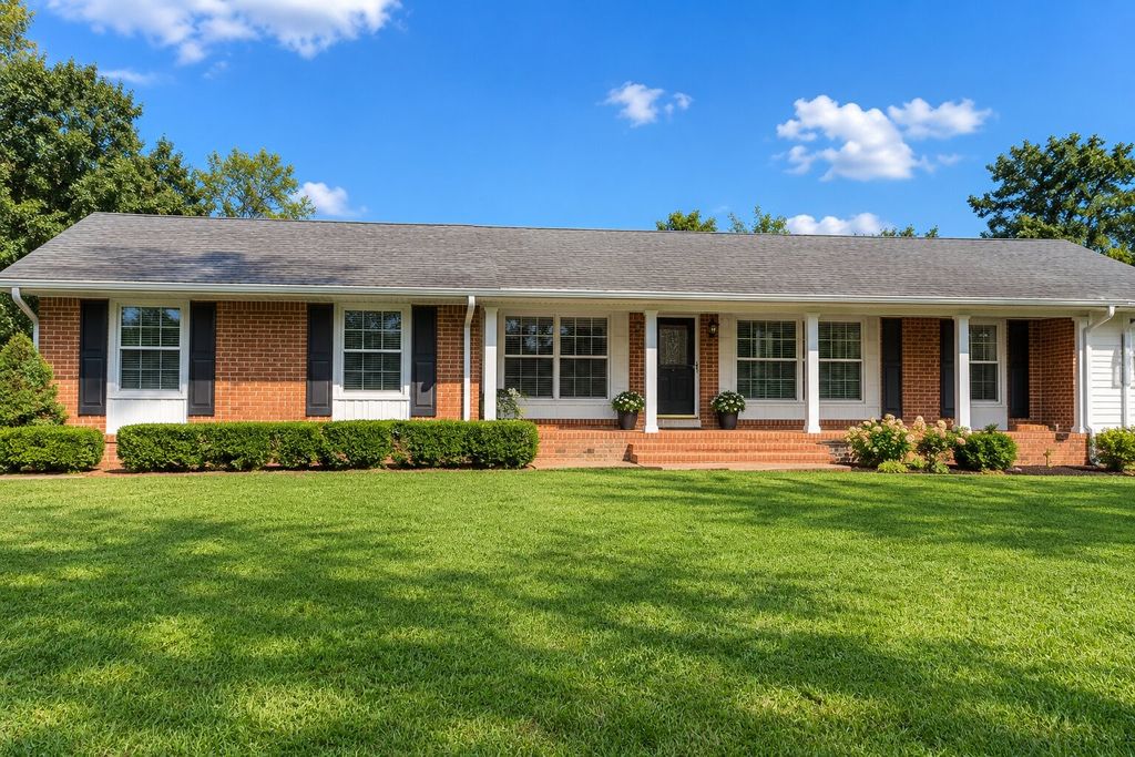 2363 Gale Ln, Chattanooga, TN 37421