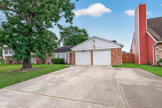 16707 Running Quail Court, Houston, TX 77489