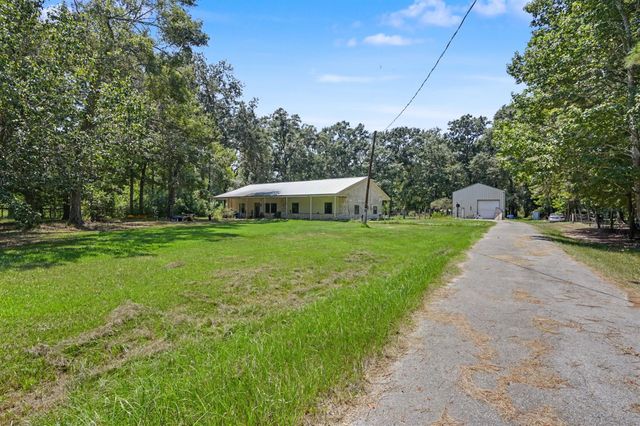 692 County Road 3371, Cleveland, TX 77327