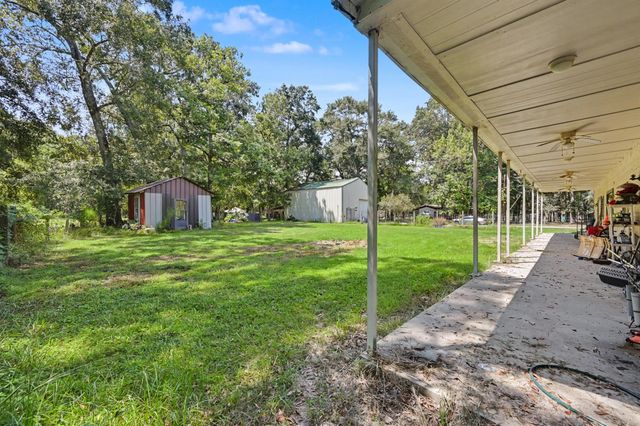 692 County Road 3371, Cleveland, TX 77327