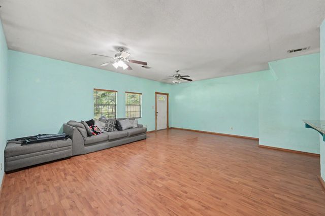 692 County Road 3371, Cleveland, TX 77327
