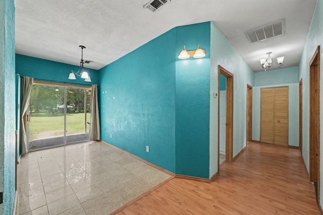 692 County Road 3371, Cleveland, TX 77327