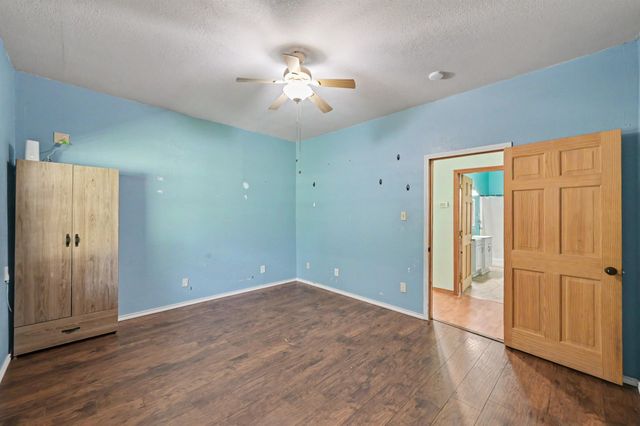 692 County Road 3371, Cleveland, TX 77327