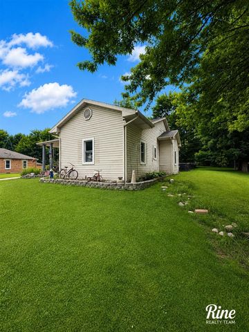 18 Grand Avenue, Niles, MI 49120