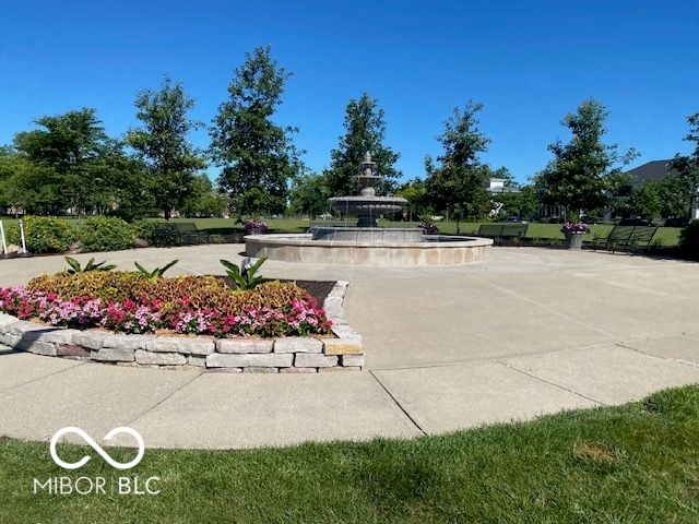 7610 Bishops Green, Zionsville, IN 46077