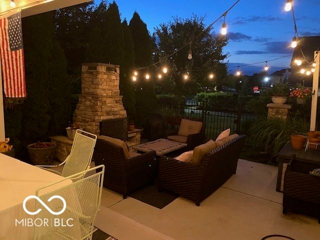 7610 Bishops Green, Zionsville, IN 46077
