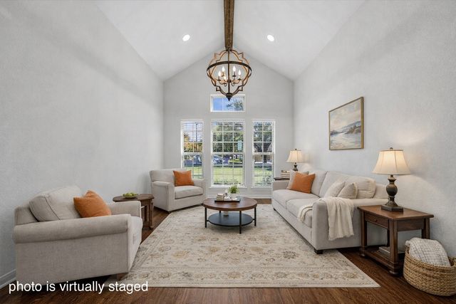 421 Northridge Circle, West, TX 76691