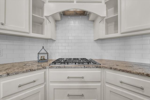 421 Northridge Circle, West, TX 76691