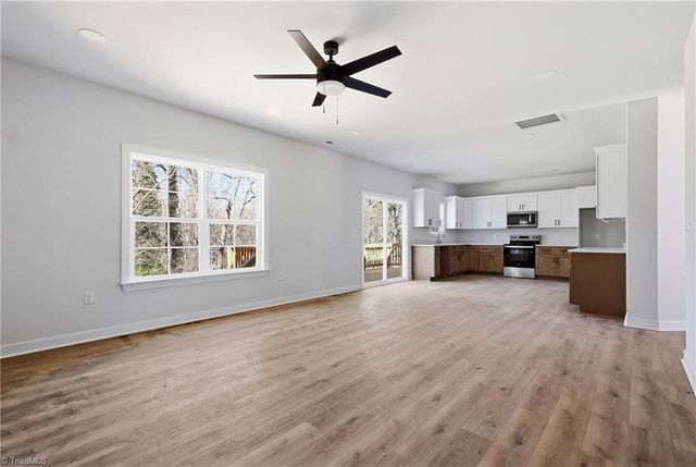 531 Dogwood Circle, High Point, NC 27260