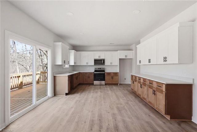 531 Dogwood Circle, High Point, NC 27260