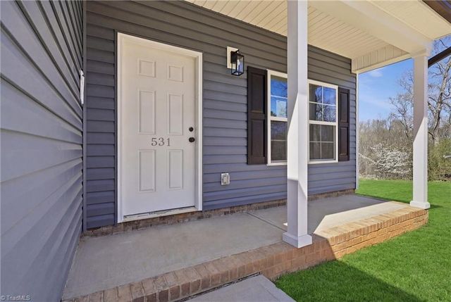 531 Dogwood Circle, High Point, NC 27260