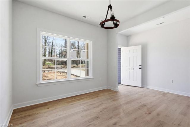 531 Dogwood Circle, High Point, NC 27260