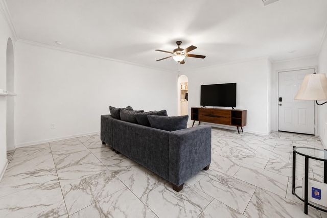 6150 El Oro Drive, Houston, TX 77048