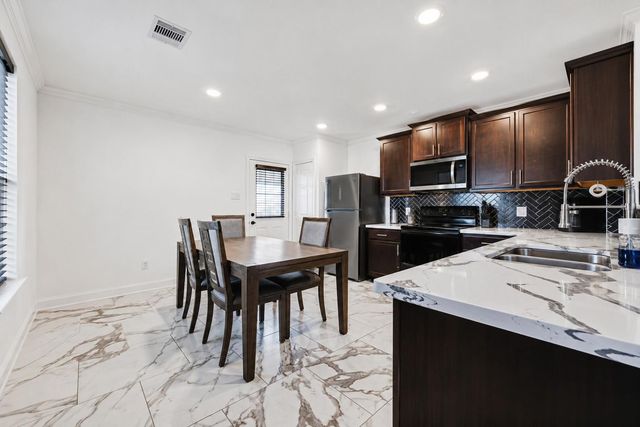 6150 El Oro Drive, Houston, TX 77048