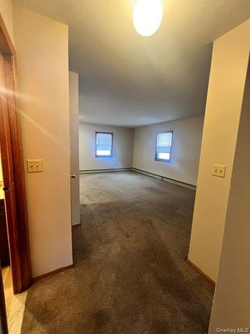 5 New Paltz Rd B, Lloyd, NY 12528