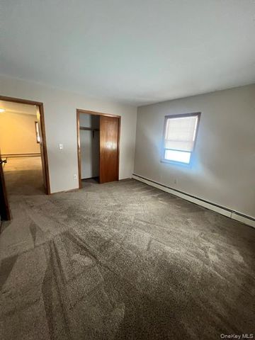 5 New Paltz Rd B, Lloyd, NY 12528