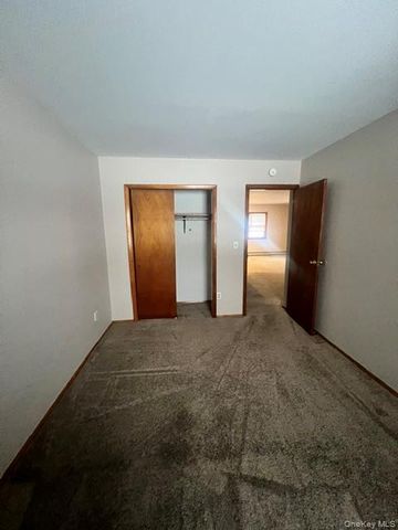 5 New Paltz Rd B, Lloyd, NY 12528