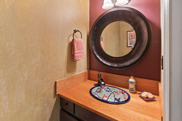 224 Locust Hill, Shelburne, VT 05482