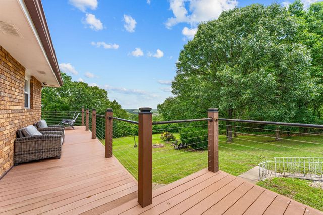 11772 State Hwy 176, Walnut Shade, MO 65771