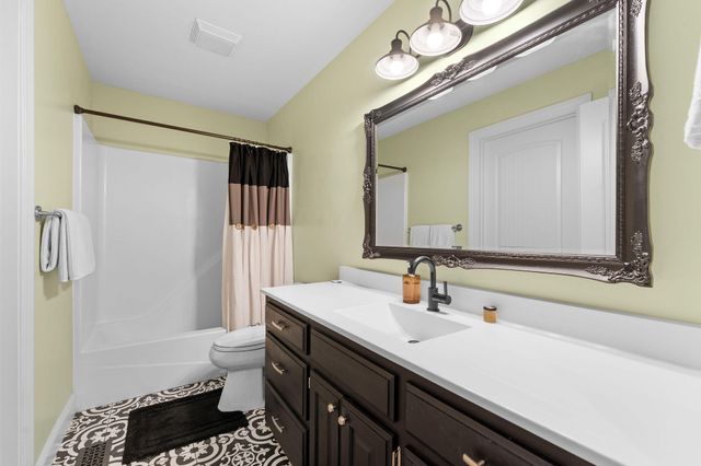 11772 State Hwy 176, Walnut Shade, MO 65771