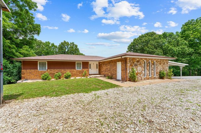 11772 State Hwy 176, Walnut Shade, MO 65771