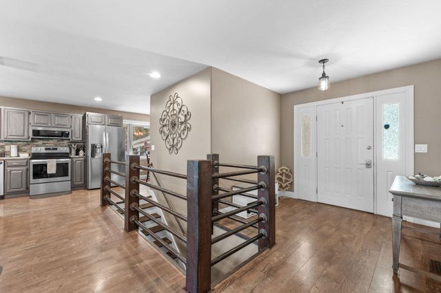 11772 State Hwy 176, Walnut Shade, MO 65771