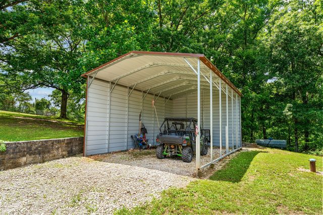 11772 State Hwy 176, Walnut Shade, MO 65771