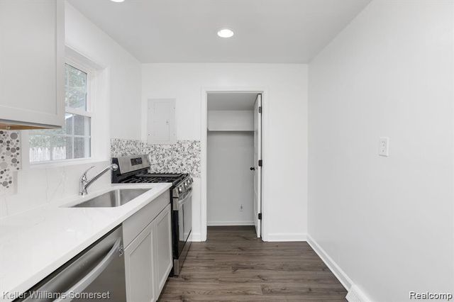 22463 Donald Avenue, Eastpointe, MI 48021