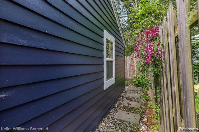 22463 Donald Avenue, Eastpointe, MI 48021