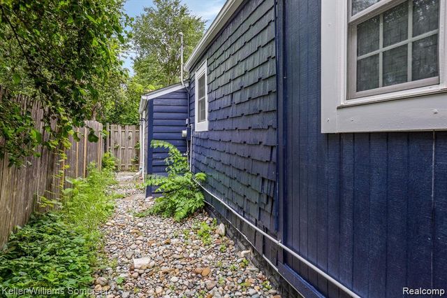 22463 Donald Avenue, Eastpointe, MI 48021