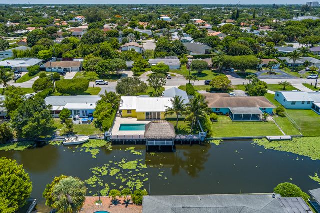 1140 Lake Clarke Drive, West Palm Beach, FL 33406