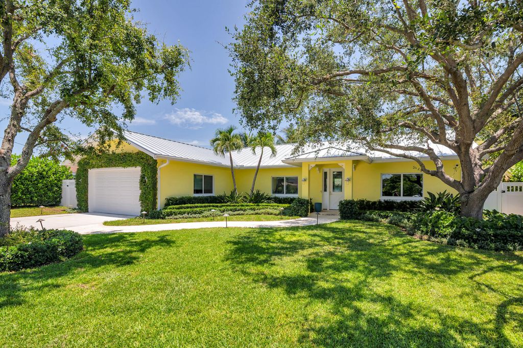 1140 Lake Clarke Drive, West Palm Beach, FL 33406