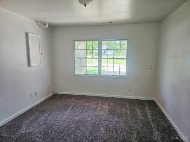 579 W Kemper Road, Springdale, OH 45246
