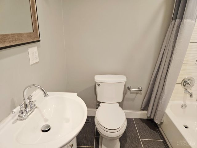 579 W Kemper Road, Springdale, OH 45246