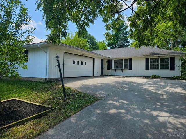579 W Kemper Road, Springdale, OH 45246