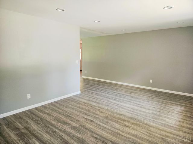 579 W Kemper Road, Springdale, OH 45246