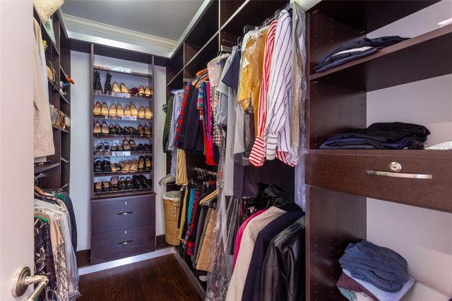 2525 N PEARL Street 1004, Dallas, TX 75201