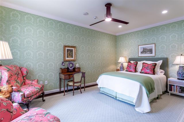 2525 N PEARL Street 1004, Dallas, TX 75201