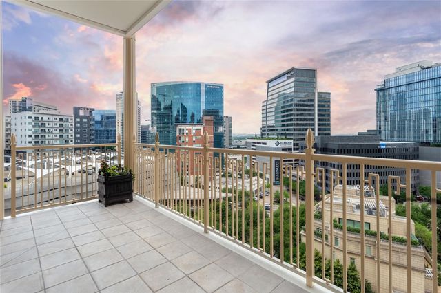 2525 N PEARL Street 1004, Dallas, TX 75201