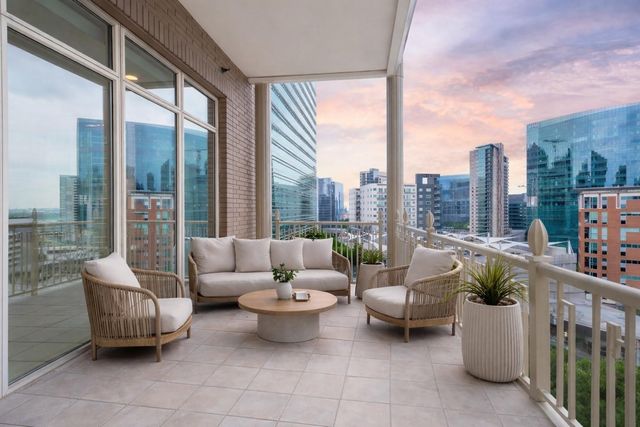 2525 N PEARL Street 1004, Dallas, TX 75201