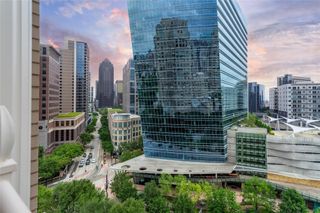 2525 N PEARL Street 1004, Dallas, TX 75201