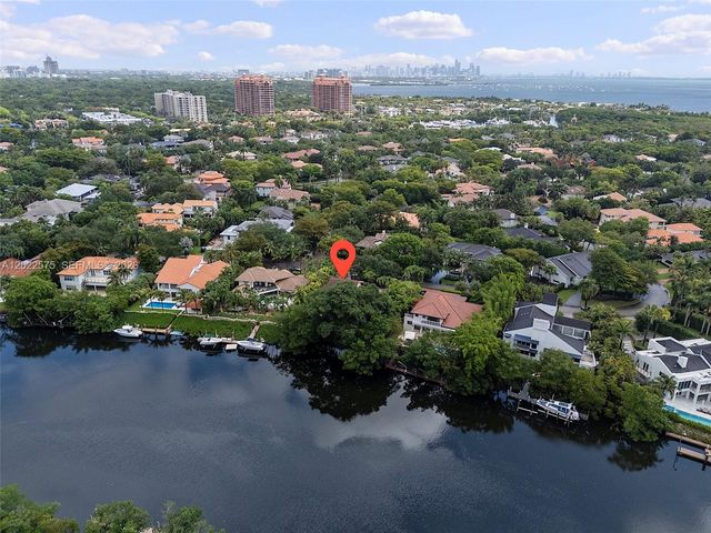 7244 E Lago Dr, Coral Gables, FL 33143