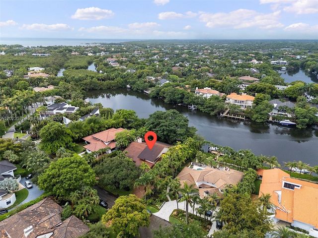 7244 E Lago Dr, Coral Gables, FL 33143