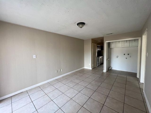 6736 W Fuqua Drive, Missouri City, TX 77489