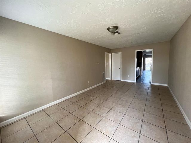 6736 W Fuqua Drive, Missouri City, TX 77489