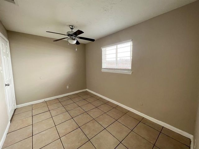 6736 W Fuqua Drive, Missouri City, TX 77489